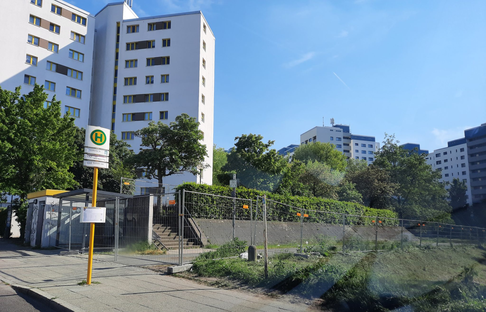 Update – Umgestaltung der Außenanlagen zwischen Quickborner Straße und